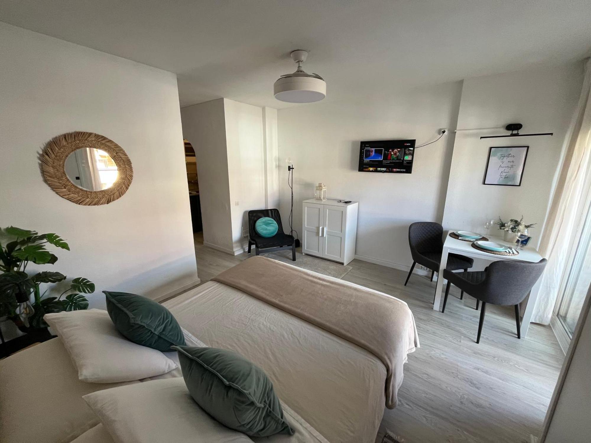 Coastal Feeling, Sea Views & Pools Apt Hercules Benalmádena Esterno foto